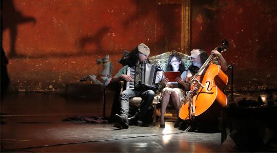 dominique_sacco's tweet image. La brindille #JudithChemla saute à la corde vocale dans les herbes folles #CrackInTheSky barÉoque conte transmusical…