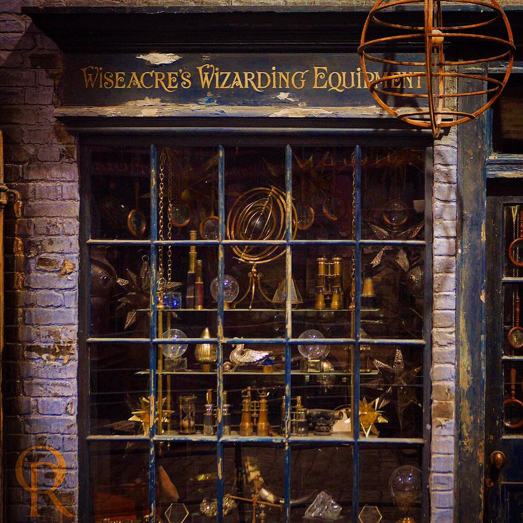 ORadans's tweet image. So we took this photo at Harry Potter studios...
Wouldn't it be great if one day we could open a shop like this!