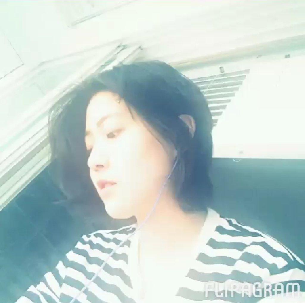 pyoey0512's tweet photo. 셀카 잘 찍네 ^^혼자 놀기 셀카?ㅋㅋ http://t.co/BNwtdbRua2