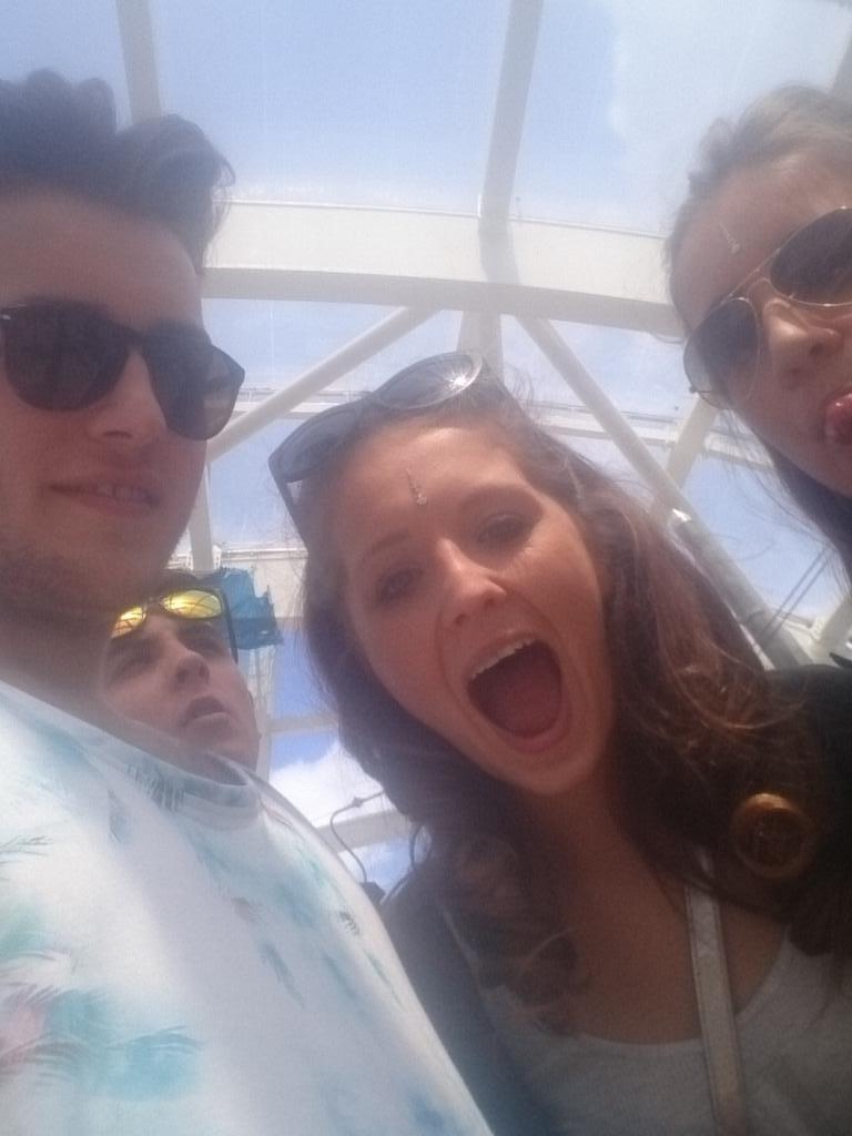 BenHammond__'s tweet photo. @jasbashford3 @GeorgiaBashford @Libbie_JBenyonx almost there 😁 http://t.co/KZOrgnVszm