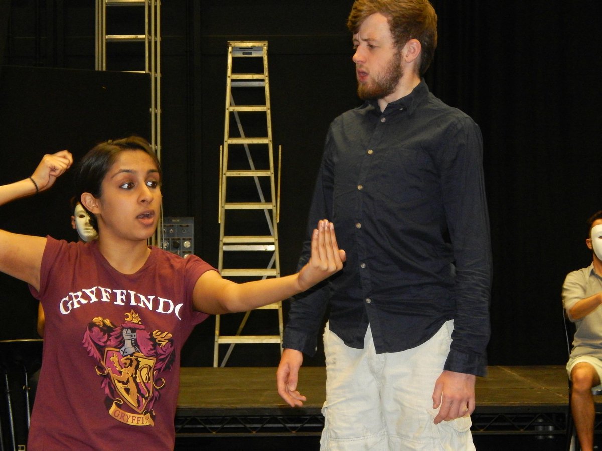 Theatre65's tweet photo. 'This is a very important office Memorandum, Mr.Gross...it's written in Ptydepe you see'  #TheMemorandum #Kent50 http://t.co/0qwYm9nKwg