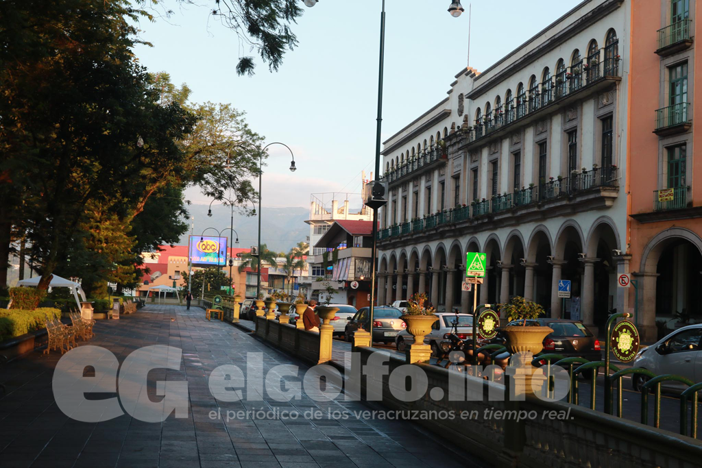 VialidadXalapa's tweet photo. “@elgolfoveracruz: #Xalapa Clima templado, con temperatura de 17 grados, este domingo de #Elecciones2015  http://t.co/4Niy0Hi7Y5”