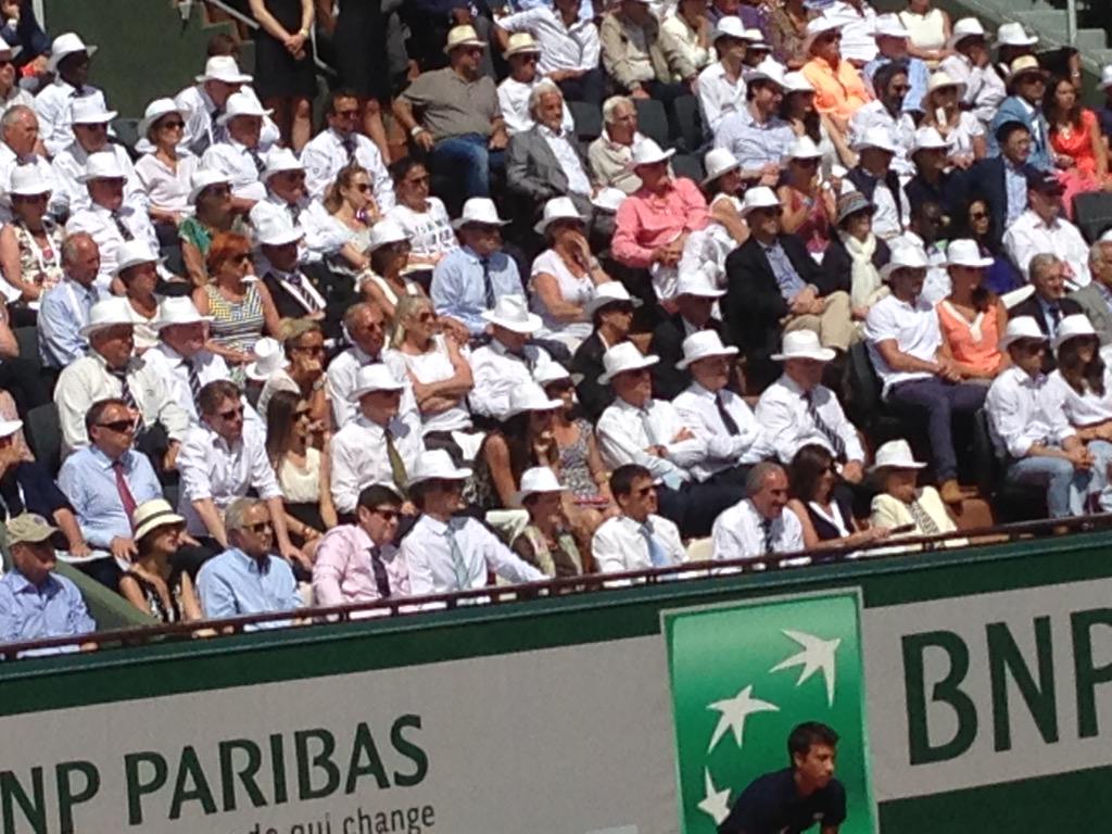 4tweetous's tweet photo. Le #Congres du #PS se poursuit à #RolandGarros @fleurpellerin @frebsamen @manuelvalls @Anne_Hidalgo #RG15 #CongresPS http://t.co/NotKfl61ys