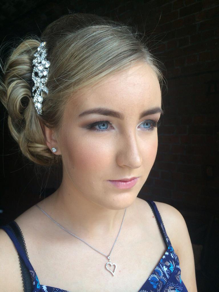 makeup_em's tweet image. Gorgeous #Bride &amp;amp; #Bridesmaids #makeup #makeupartist #wedding #weddingday #idoleyes #MUA #Liverpool #merseyside