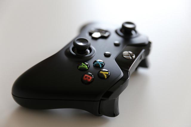 TipsForComputer's tweet image. How to Use the Xbox One Controller on your Computer tipsforcomputer.com/how-to-use-the…