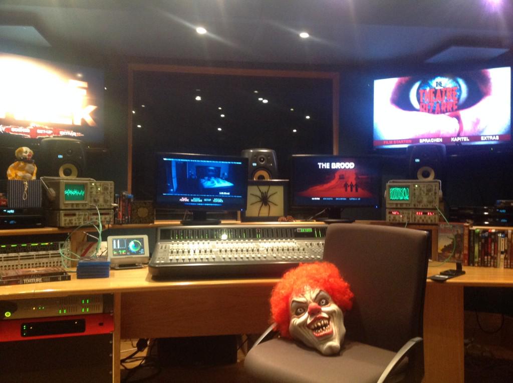 BleedingCritic's tweet photo. OMG -  - http://t.co/OX6AMvLNaM #horror #horrorreviews #horrorcritic #bleedingcritic #horrorfilms #filmreviews http://t.co/UqEN9ixOWG
