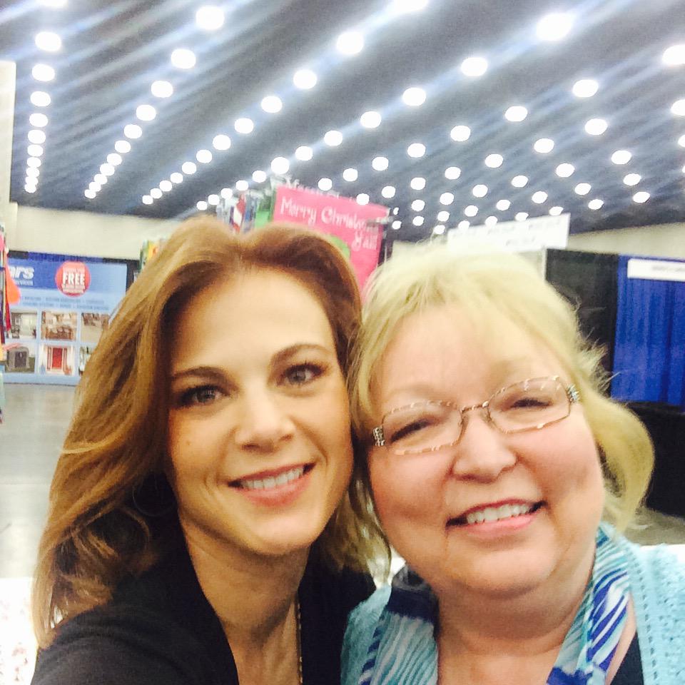 ginatognoni's tweet photo. http://t.co/WvoGivWfTl#yrmargaret is so talented I ❤️my #ring http://t.co/28FanoksFs