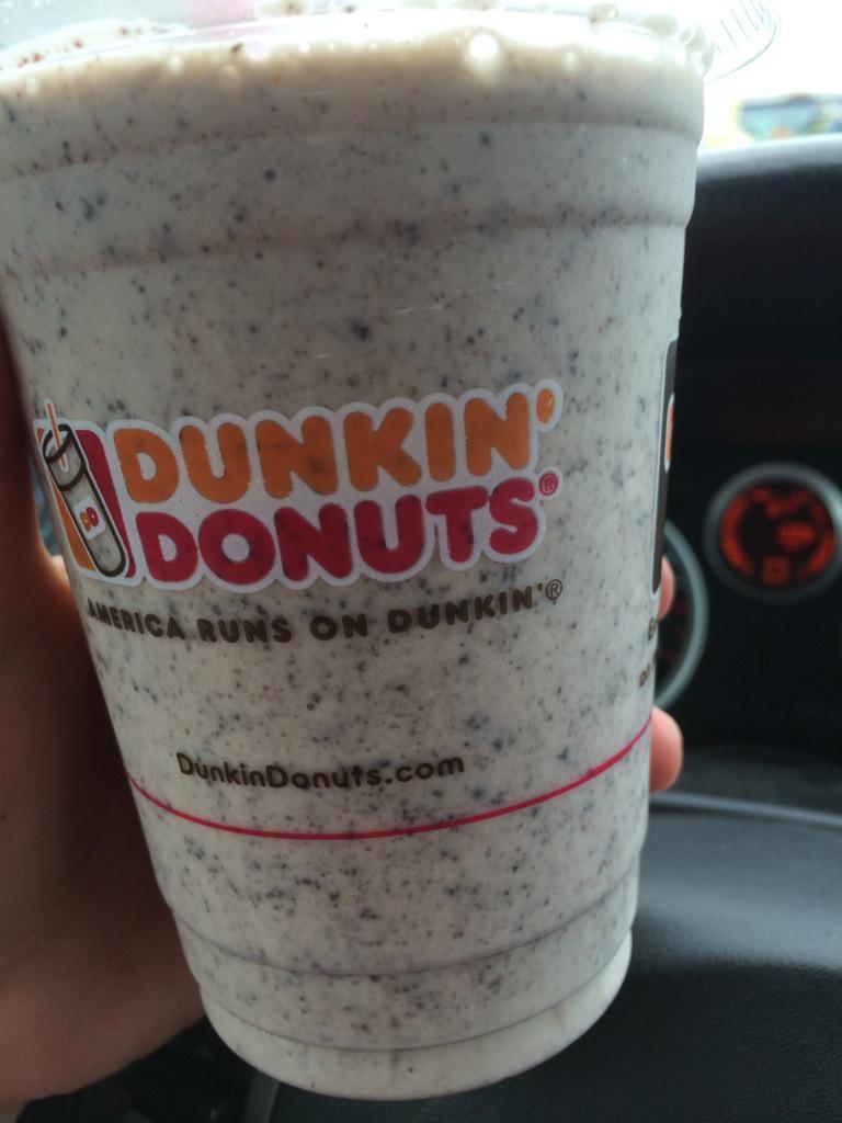 bmeserve's tweet photo. So this happened ... Blaming @EBeaulieu56 and @dp_maine #notondiet #notinbudget #sogood #itshotout http://t.co/ynbBjNg0Ml