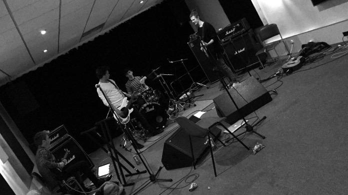 RT
Band rehearsal's have started for the tour I can't wait to meet you all and play for YOUS 

nicholasmcdonald.co.uk/?page_id=62