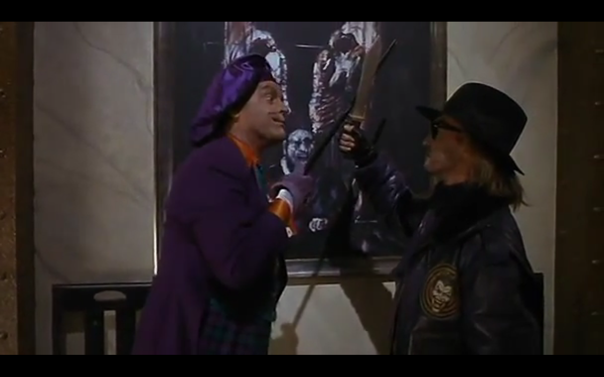La seule peinture du musée de Gotham épargnée par The Joker dans Batman (T. Burton, 1989) est une oeuvre de F. Bacon.