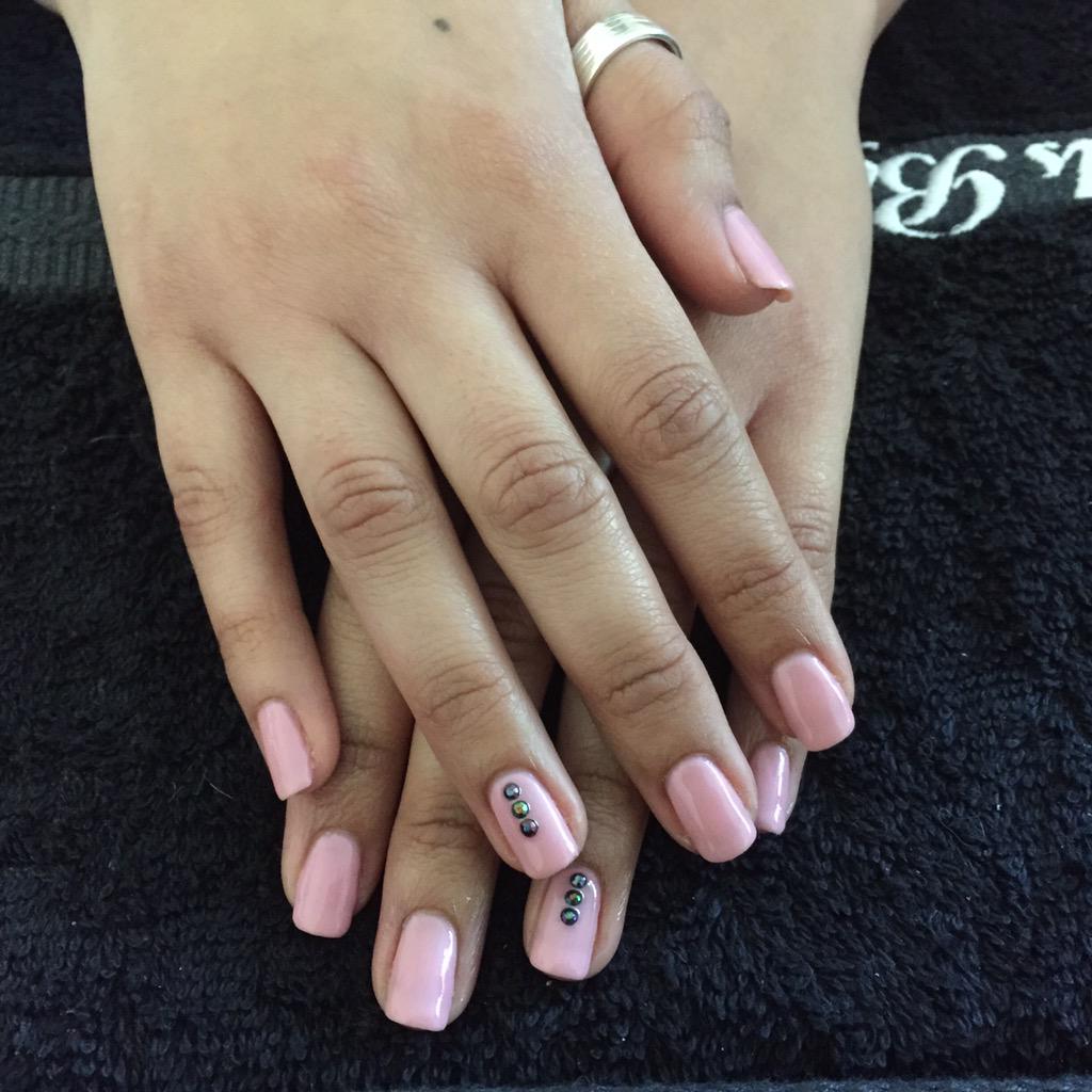 nailsbydpatel's tweet photo. #shellac #CND #CNDSHELLAC @CNDLondon @CNDWorld #blushteddy #pink #breastcancer http://t.co/jPHWtg4rr6