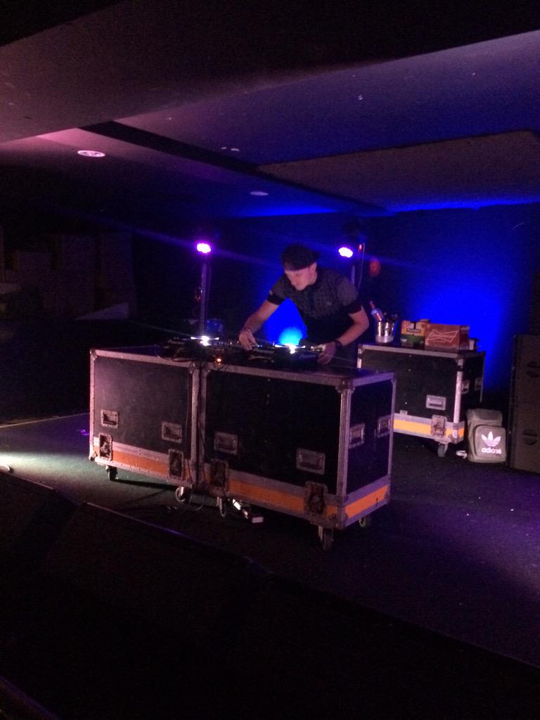 OutSundays's tweet image. Doors open @DJKayneLynas getting the party started with some nice house music. See you in the garden #OUT