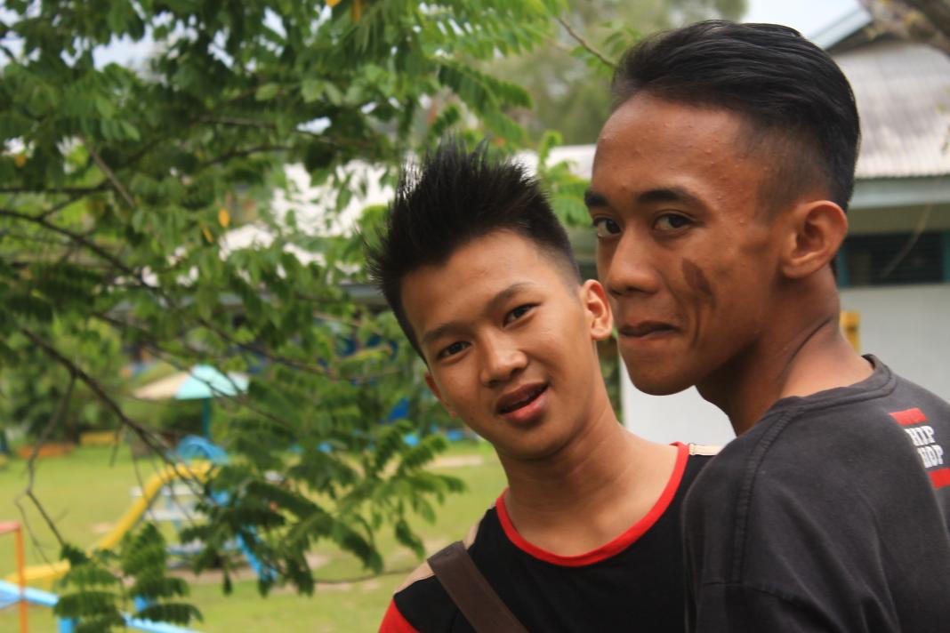 posepose19's tweet image. 