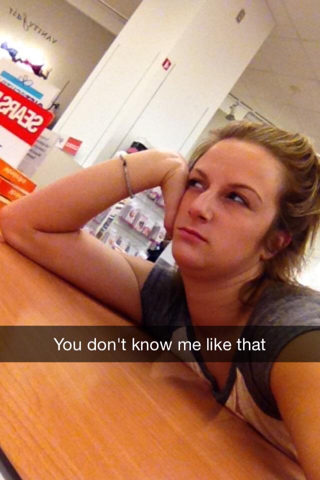 robynhed's tweet photo. When a customer tells me I shouldn't be texting at work http://t.co/NKds8mKBva