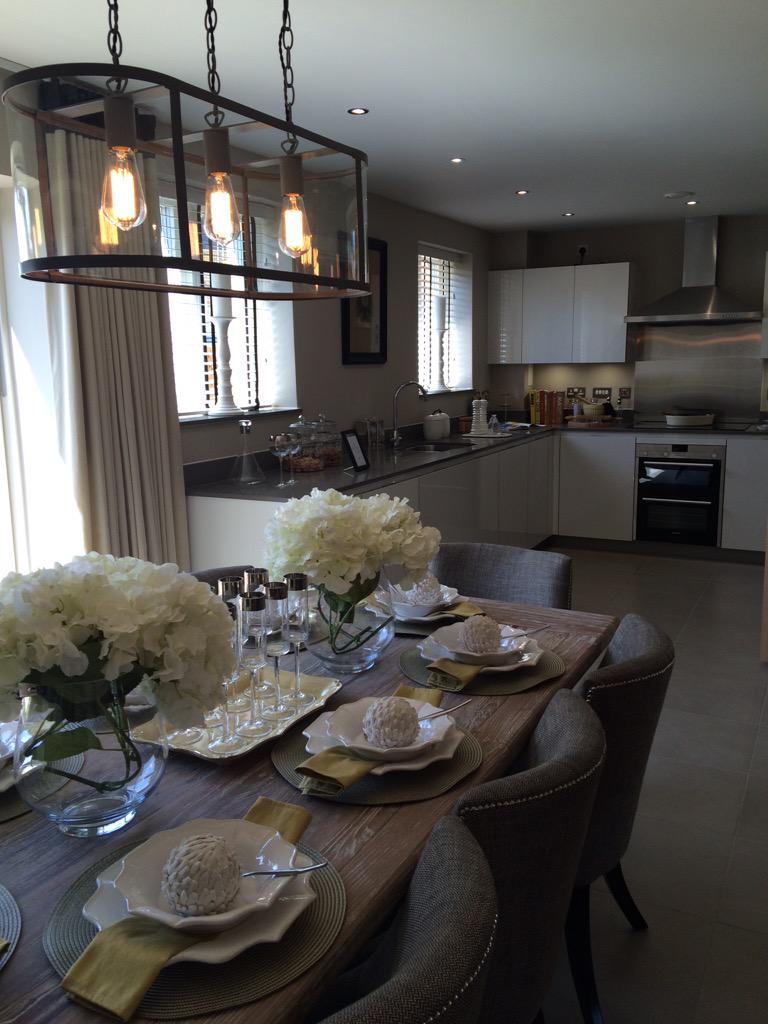 PTInteriorBlog's tweet image. You just have to love a show-home for inspiration #interiorDesign #interiors #decor #inspire …cioustimeinteriordesign.wordpress.com