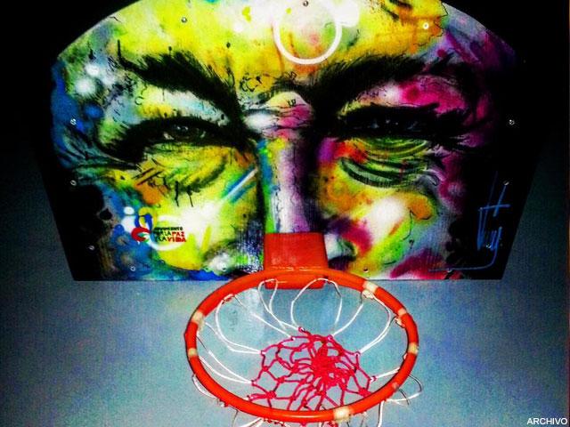 Espectaculares tableros de baloncesto hechos por jóvenes venezolanos y chavistas (+fotos) ow.ly/NZR1M    -