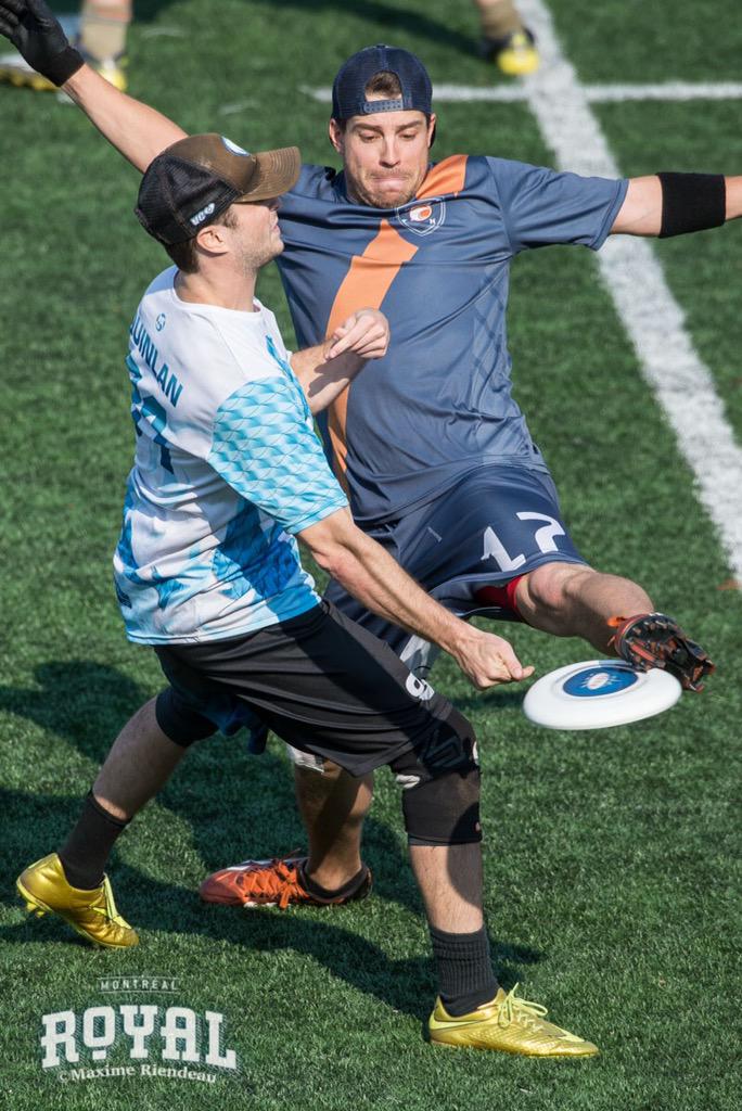 watchUFAtv's tweet photo. This resulted in a 15yd completion by @ROC_Dragons Quinlan #Magic #JustSayNoToPhysics http://t.co/DfelIdquIA