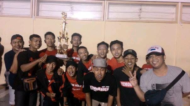 Selamat Buat <a href="/TEMONHOLIC1/">TEMON HOLIC K.I.S</a> atas Juara 1  Kejuaraan Joget Dijogja.. Toss dulu men!! @temon585 <a href="/kabarklaten/">Kabar Klaten</a>