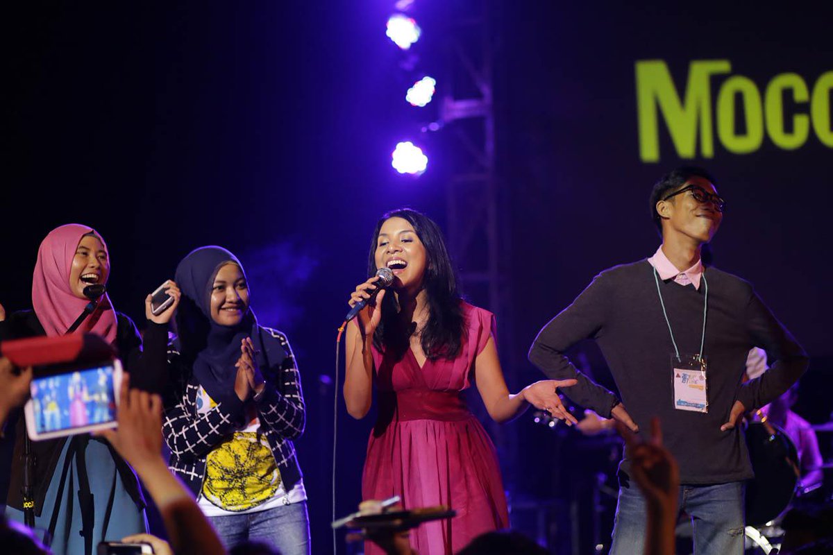 FOTO: Penampilan Mocca Di Alam Wawai wp.me/p5A4LC-zY
<a href="/moccaofficial/">MOCCA</a>