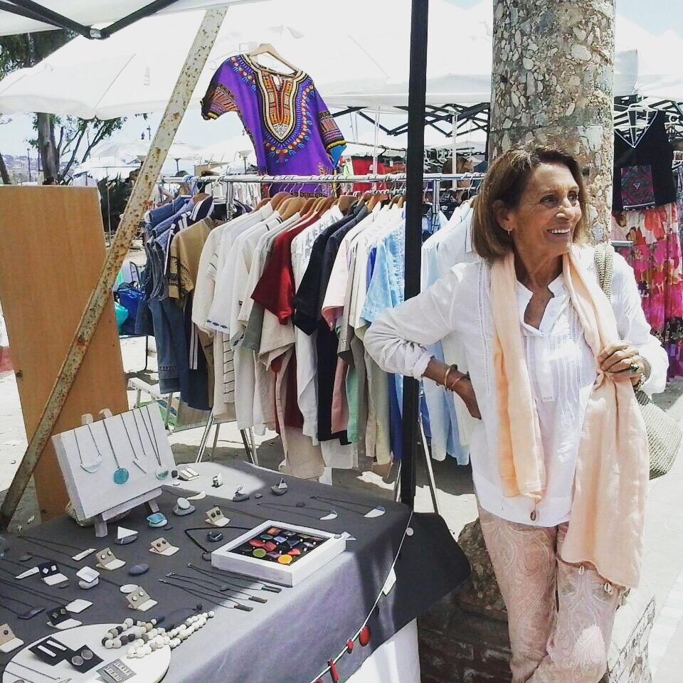 MercadillosBC's tweet photo. Esta es Pura, una de nuestras clientas mas fieles... MercadillosBC, desde Marzo de 2010. http://t.co/Pi7nysddDa