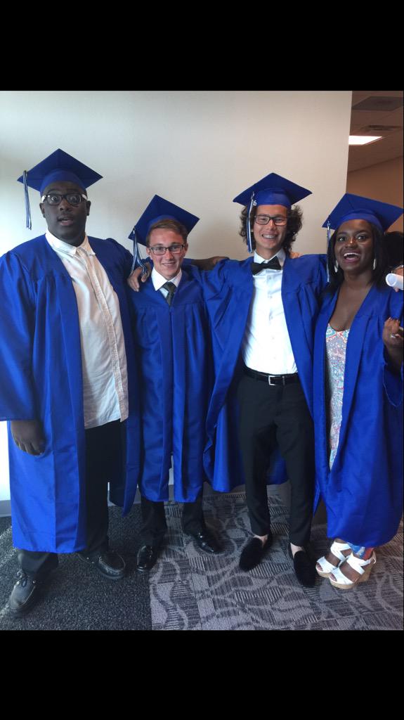 ImKentagious's tweet photo. Just a few of the people who made this chapter of my life amazing #MISDGrad2015 http://t.co/4L739lugEw