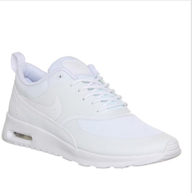 SNEAKER_VIP's tweet image. Nike air max thea available on @sneaker_vip #Sneakervip email for size and price BTrainers@hotmail.com