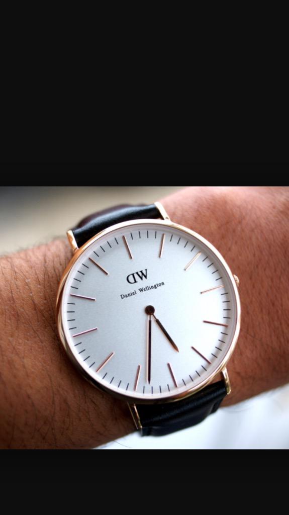 ddyea's tweet photo. Awesome timepiece by @DW_Watches just bought my own #MyDapperDW watch last weekend.. Would love a free one though! ⏰🕙 http://t.co/0MgyFBJjx8