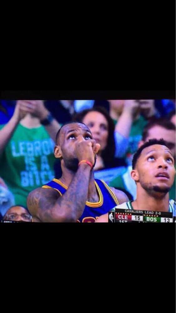 CauseWereGuys's tweet photo. RT when you see it http://t.co/dtAomACJii