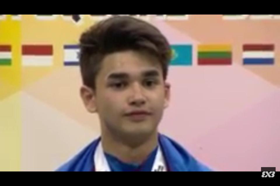 bettsdc_'s tweet image. Good night! 😊 Ahh! Congrats Kobe! #LabanPilipinas 😊😍💙❤️ #FIBA3x3U18 #SlamDunkChamp