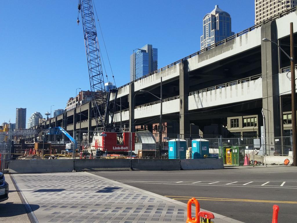 PLKDC's tweet photo. Boy, will it be a shame when this beauty is torn down. #LandmarkNow http://t.co/bOHwULfSz3