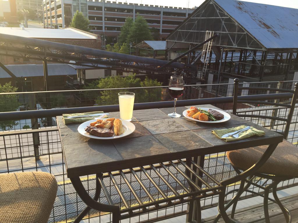BrianSchnee's tweet photo. @ATCDurham can't get any better than this. #LivingAmericanTobacco #ATCLiving http://t.co/6yZoTOvqZC