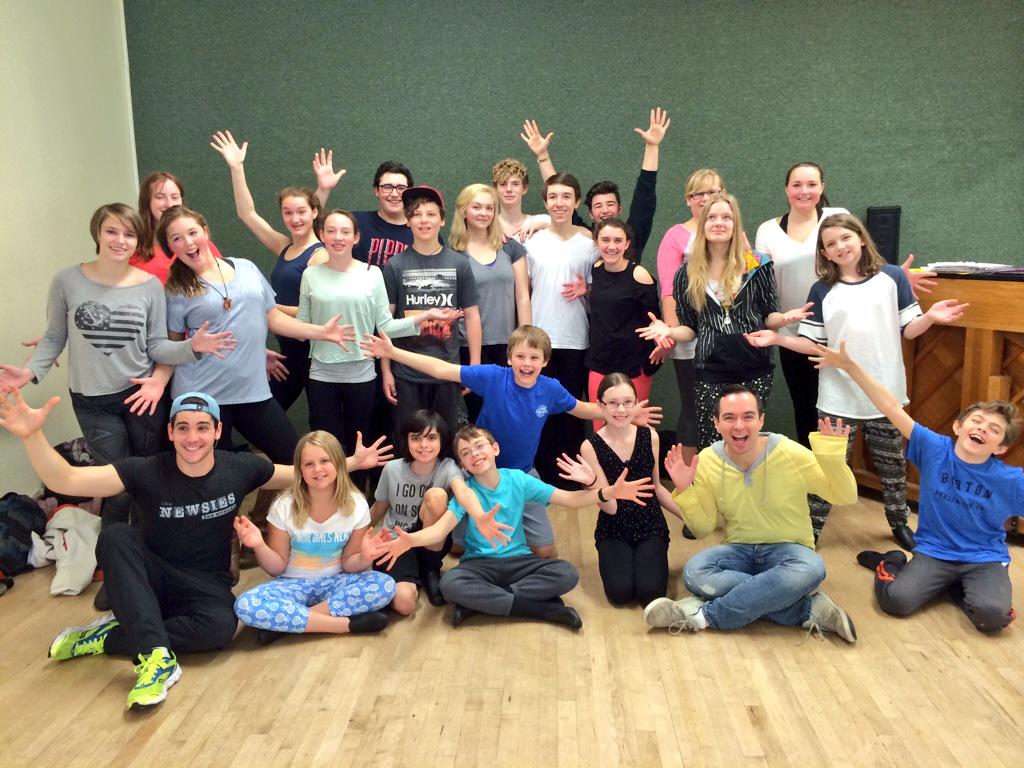 TheBwayWorkshop's tweet image. Earlier this year #FunHomeMusical's @OscarWWilliams did a workshop with us! Can't wait to see him on the #TonyAwards!