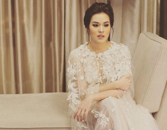 Wow! RT <a href="/Metro_TV/">METRO TV</a>: Raisa Jadi Pembaca Alquran di Qur'an Indonesia Project goo.gl/fo7Ncv