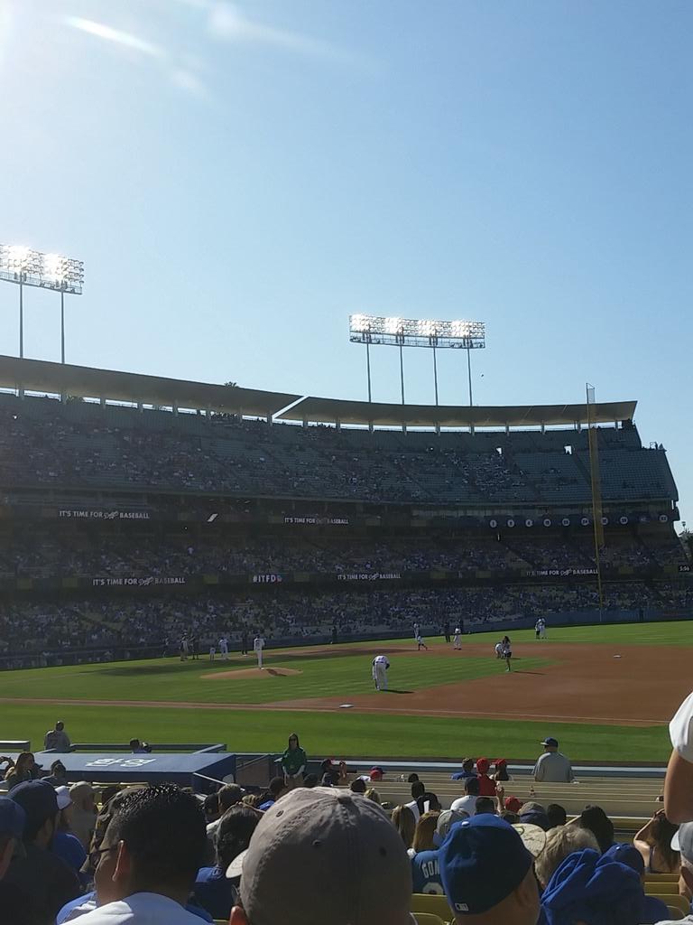 MMockobee10's tweet photo. Sunday night baseball! #CardsvsDodgers @FromThisSeat http://t.co/Nkc9Y8Dmcm