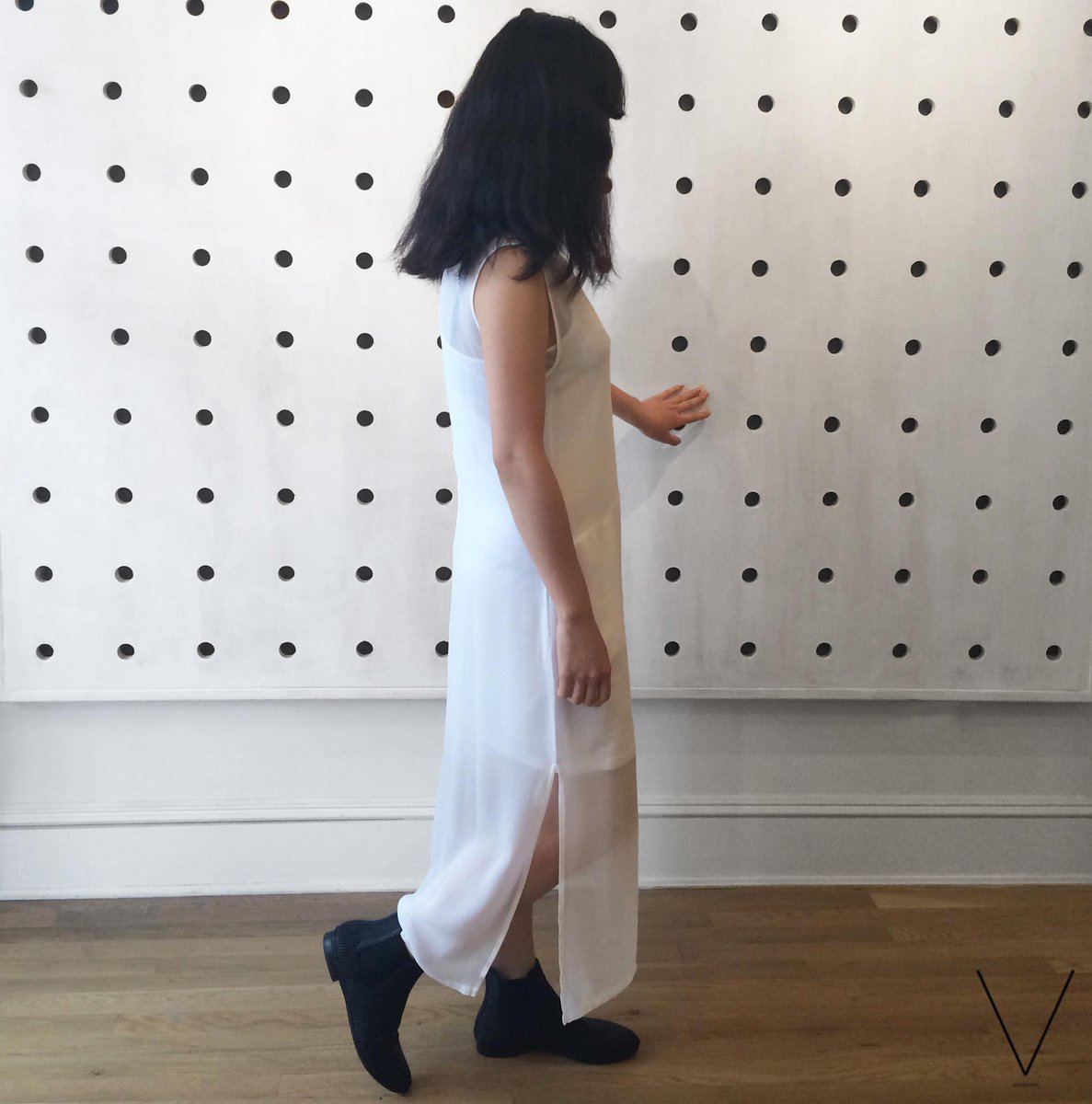 V CURATED tweet media
