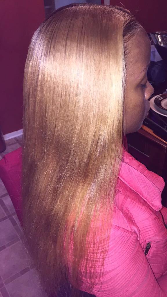 dayarnadesire's tweet photo. aye yooo ' BLONDIEππΌπ»π¦π #slayedagain #DAYARNALVSHAπ #youngstylist #only17π³π http://t.co/6R9h86hGI5