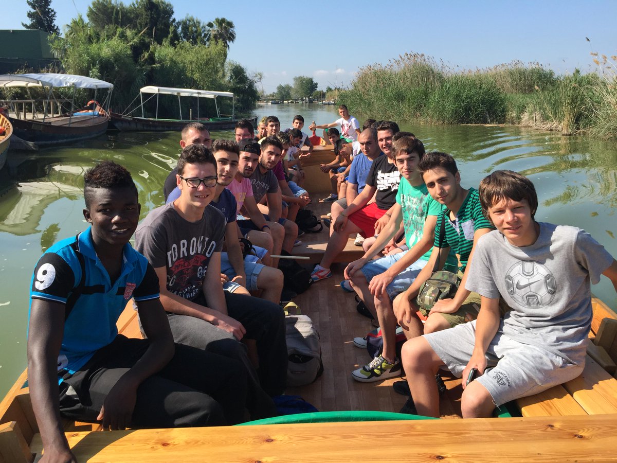 Última visita de estudios de #TrabajosForestales #paseo en barca de Pedro de #PCPI #albufera #collvert #garzas