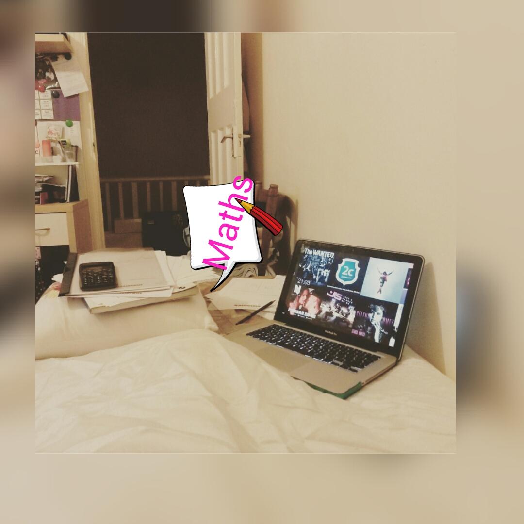 Preparing for tomorrow's exam 📚📖📃💯
#gcsemaths #GCSE2015