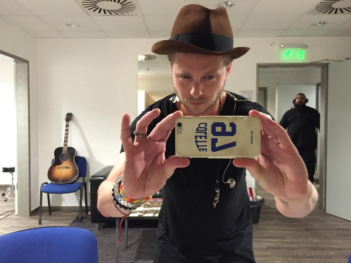 OneRepublic's tweet image. Backstage before encore #Budapest #Hungary.  #HellYes #Hashtag #Pajamas
