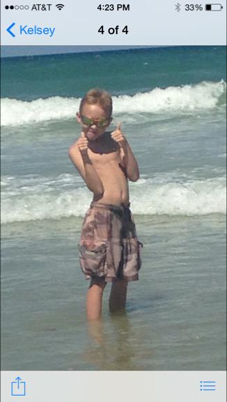 kgmckelvey's tweet photo. Drew loving the beach!! http://t.co/ChGGEBq0Cr