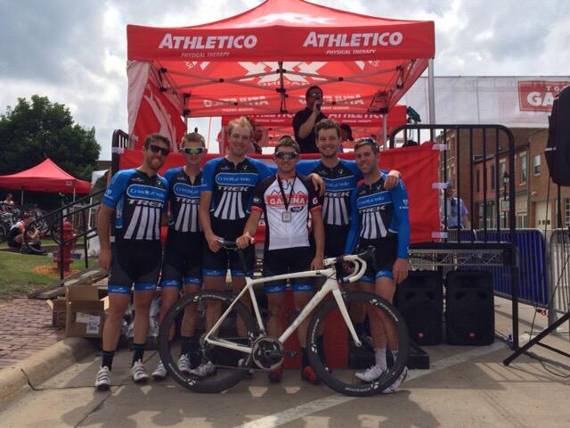 hillinoisrace's tweet photo. Matthew Zimmer takes the omnium win! @creditevelo http://t.co/pQ1N12akVS