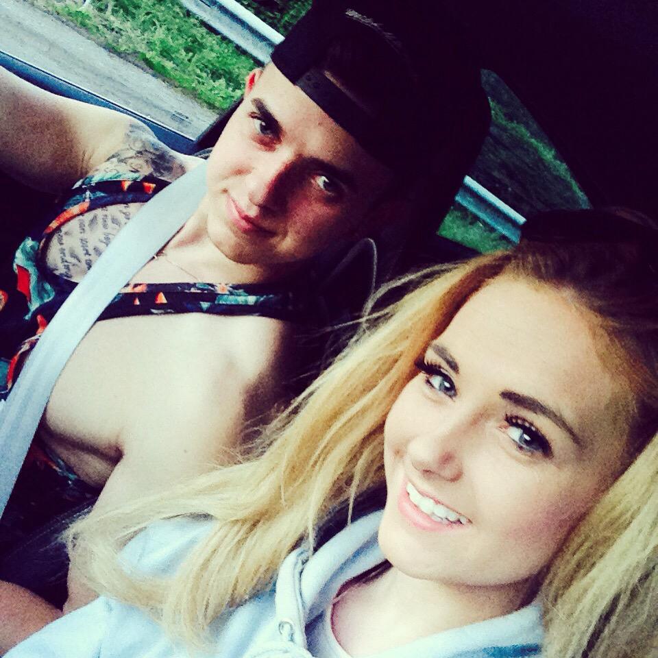 abbieandandy's tweet photo. http://t.co/Qu7g3gg7Ev