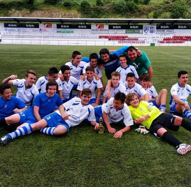 Zorionak a nuestro equipo Cadete que ha ganado el Torneo Pascual de su categoría! #AupaMutilok
