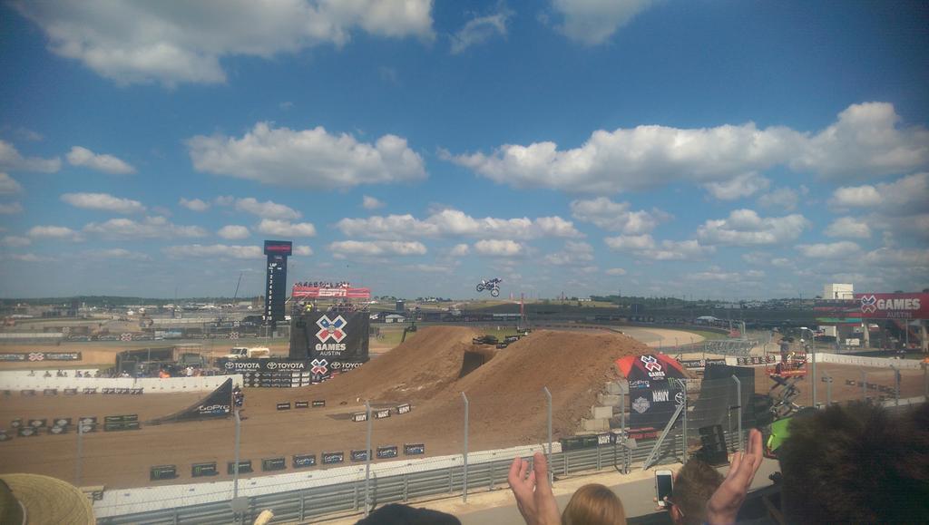 daniraley's tweet image. #navybestwhip this guy