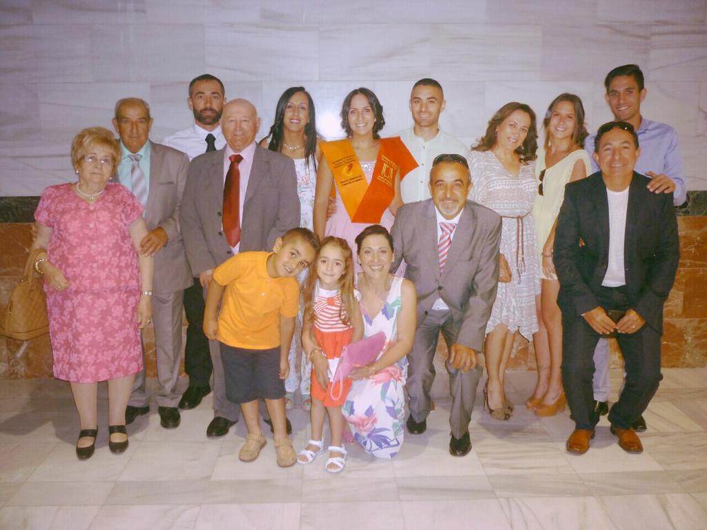 anadiazserrano's tweet photo. Mi gran familia!! #papis #hermanos #sobrinos #MiBombon #Abuelos #Suegris #Cuñados http://t.co/D2UV6D3WR7