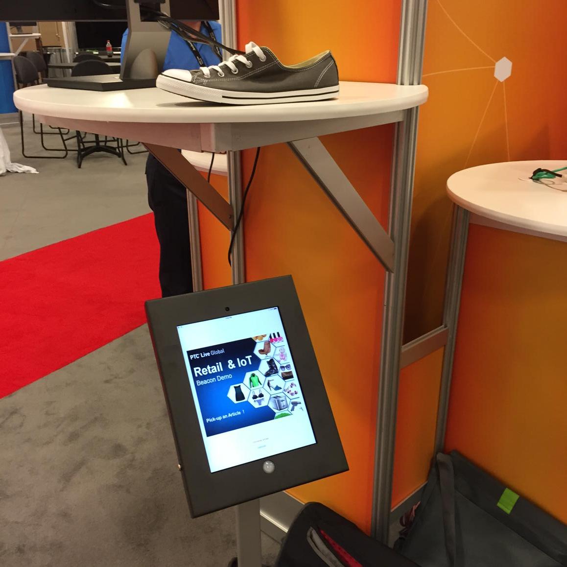 PTCflamy's tweet image. Come see our connected shoe on the exhibit at #PTCLive