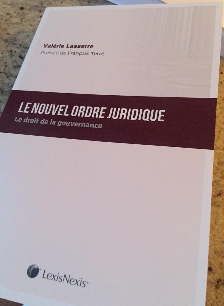 carolinesordet's tweet photo. "Réfléchir sur les nouvelles sources du droit (...), c'est accepter d'affronter la complexité du droit" VLasserre 5/6 http://t.co/dsnsjDw2W1