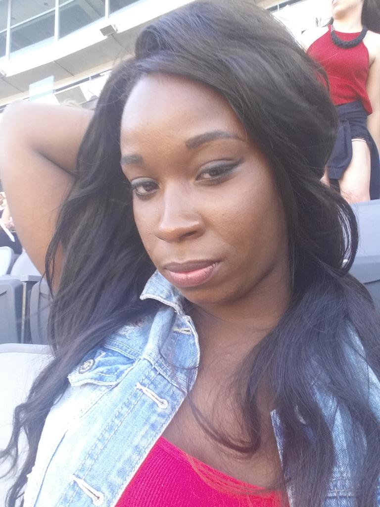 DominaLeggz's tweet photo. @hot97 Summer Jam 
SUBS YOU MISTRESS IS HAVING FUN.. THAT MEANS I WILL BE EVIL TO YOU. http://t.co/v8YIdWWezE