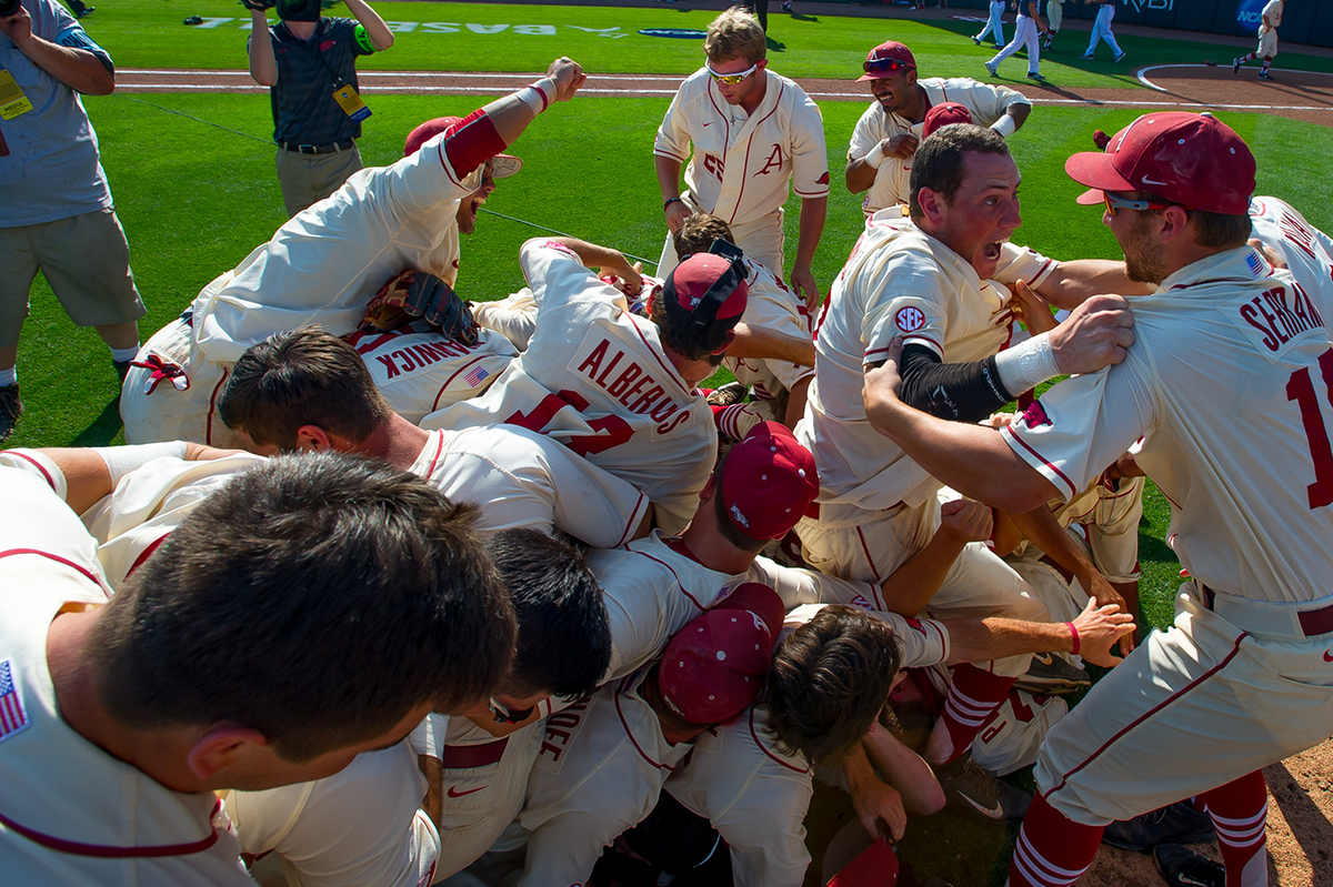 RazorbackBSB's tweet photo. Boys, we're going home to Omaha. http://t.co/ssmuL3GqXj
