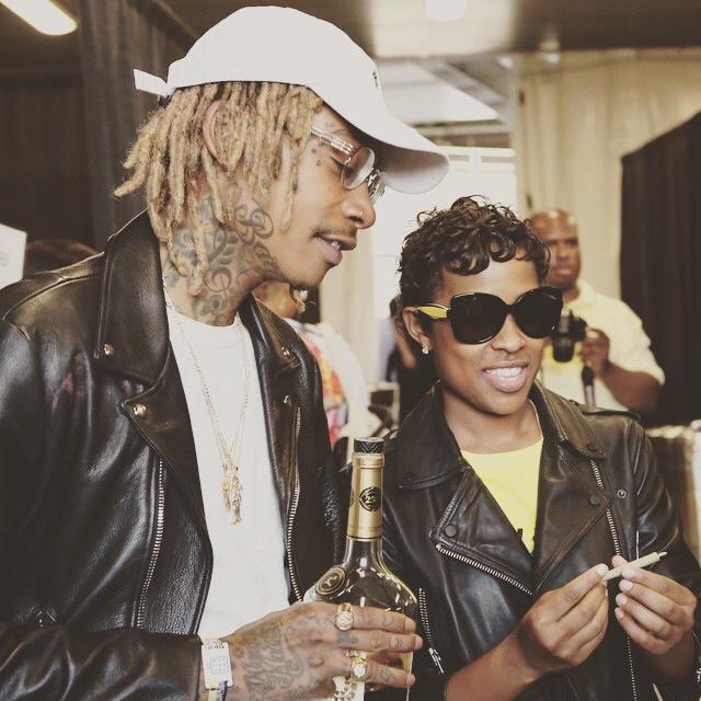 IamHenRoc's tweet photo. Shouts to @mistercap & @dejloaf rocking out at #SummerJam 2015 #StadiumStage #TeamHennessy #NJ http://t.co/VAUVzWkCwd